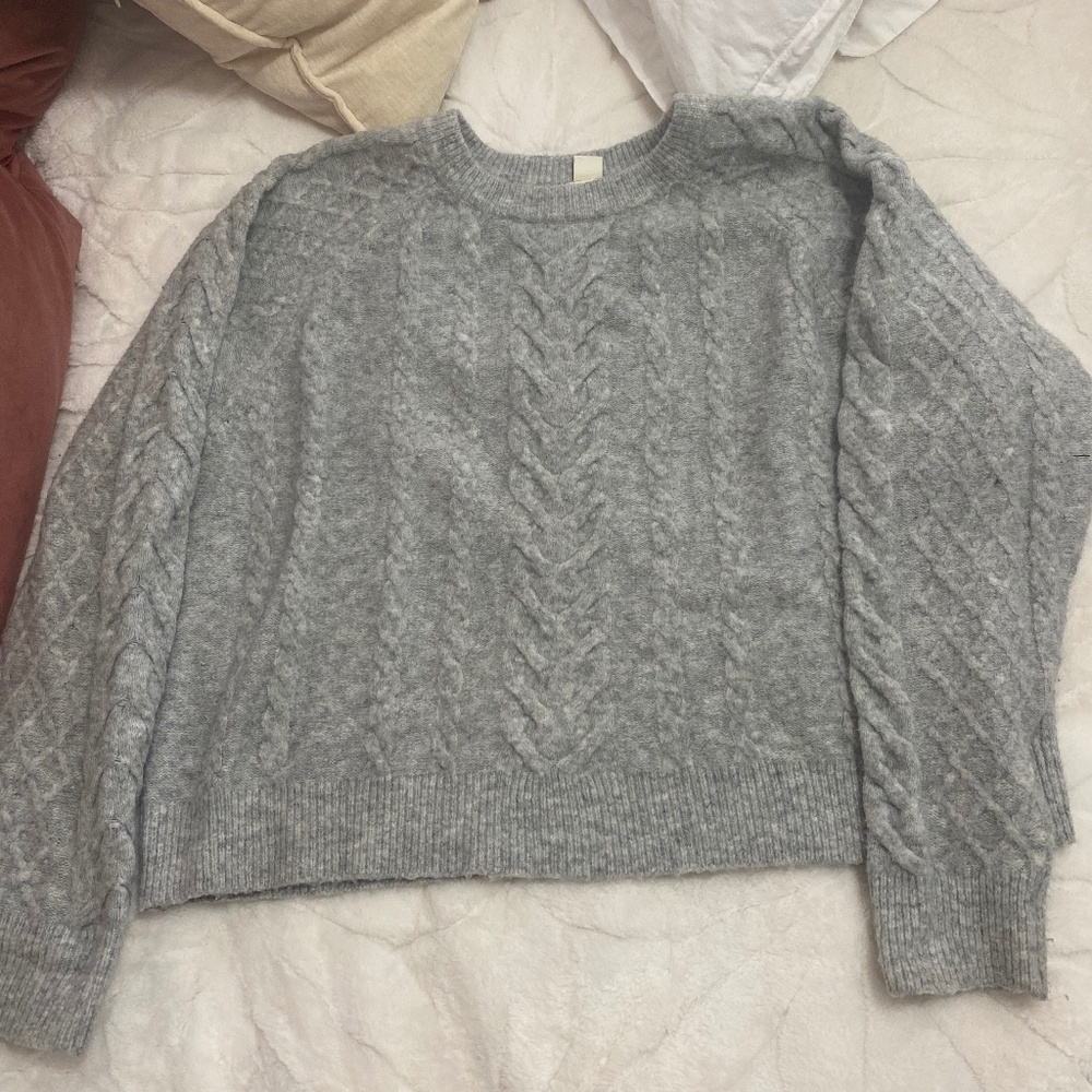 H&M Knit Grey Sweater size M